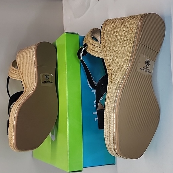 Y not espadrille sandals nwb - Picture 5 of 9